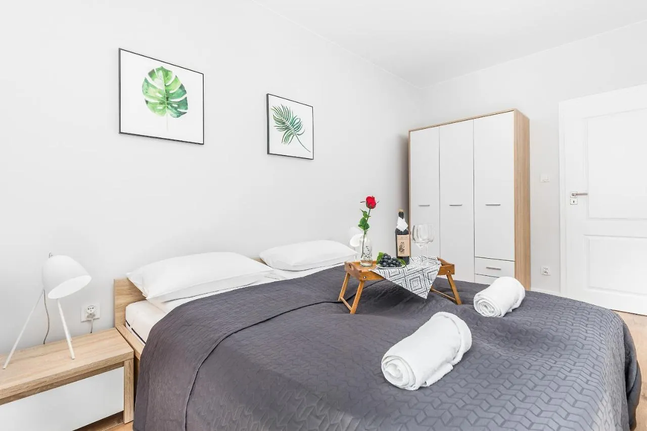 Aparthotel Apartamenty Kolo Brzegu By Noclegi Renters Kolobrzeg